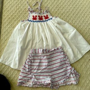 Shrimp and grits kids smocked short set. Size 6.